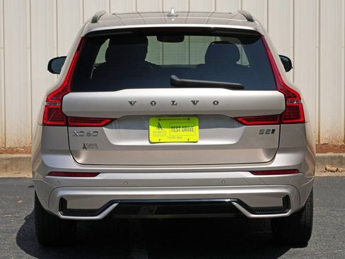 Used 2023 Volvo XC60 B5 Plus AWD/4WD image 52