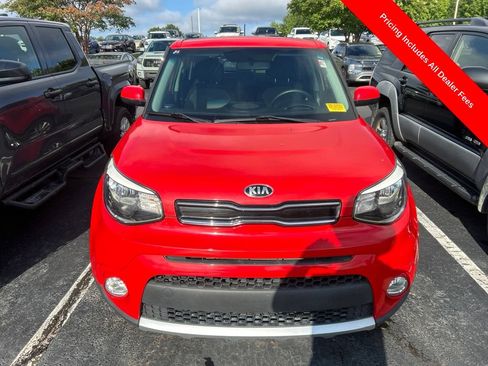 Used 2017 Kia Soul + w/ Audio Package FWD image 11