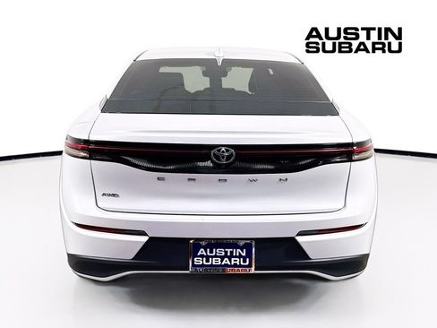 Used 2023 Toyota Crown AWD/4WD image 6