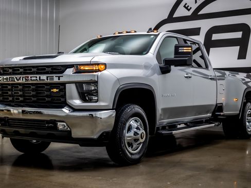 Used 2022 Chevrolet Silverado 3500 LT w/ Convenience Package image 30