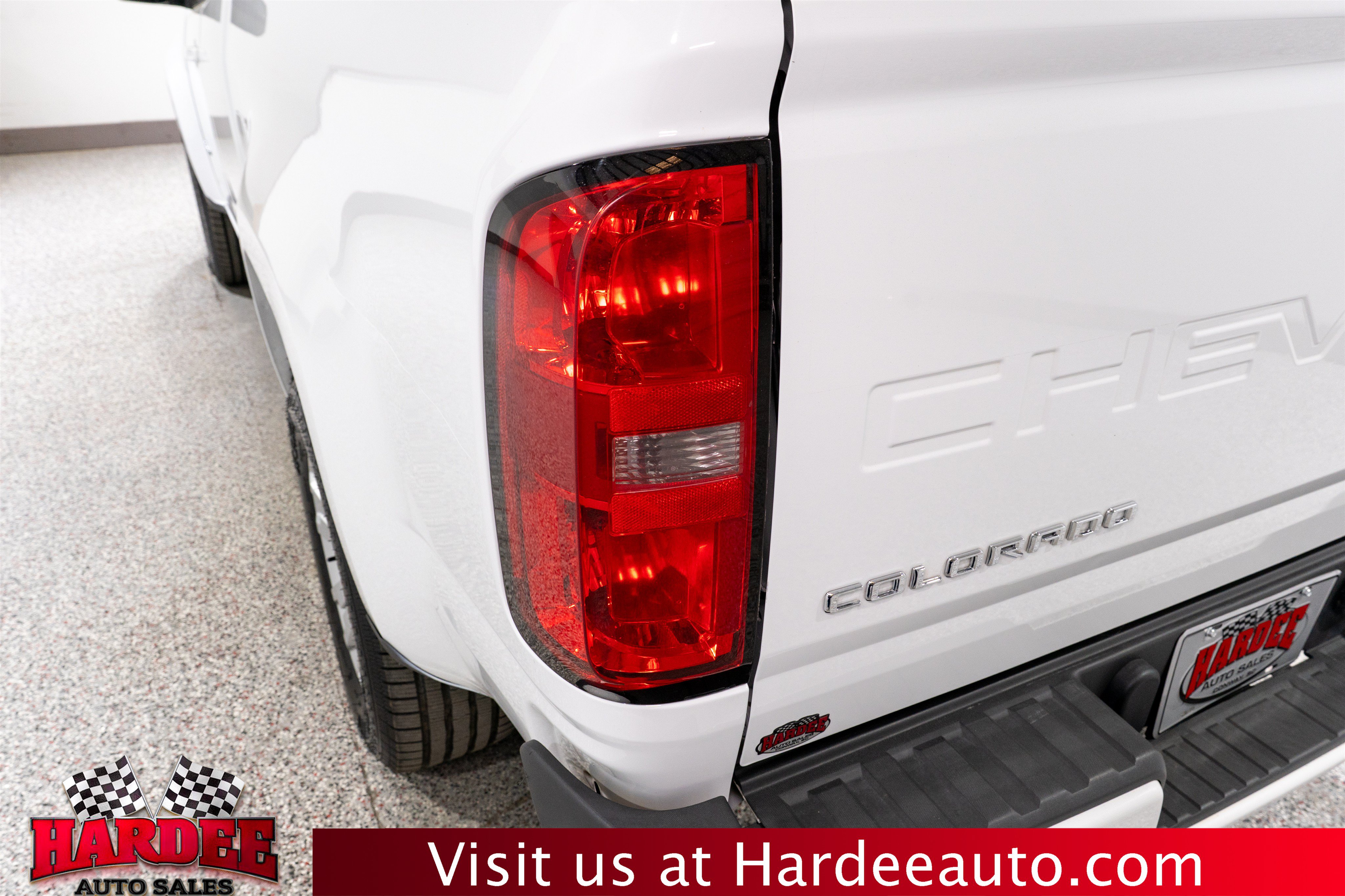 Used 2022 Chevrolet Colorado LT w/ Fleet Safety Package RWD image 9