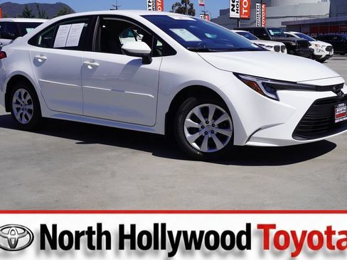 Certified 2026 Toyota Corolla LE FWD image 1