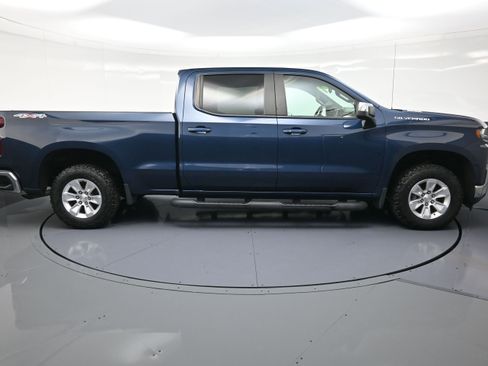 Used 2020 Chevrolet Silverado 1500 LT w/ Convenience Package image 2
