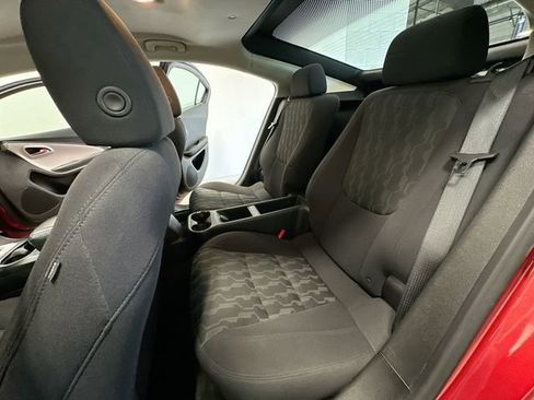 Used 2013 Chevrolet Volt w/ Enhanced Safety Package 2 FWD image 19