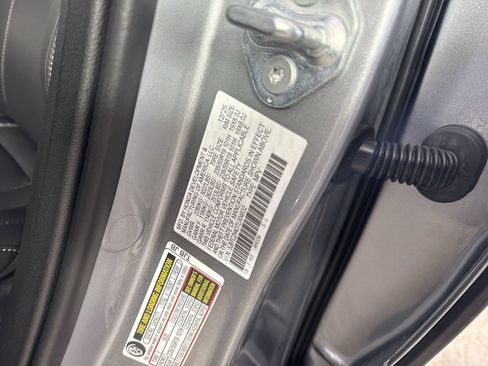 Used 2026 Acura RDX SH-AWD image 39