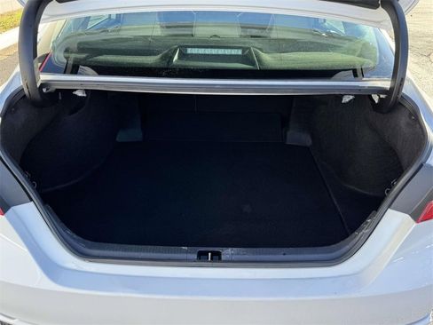 Used 2023 Toyota Camry SE image 15