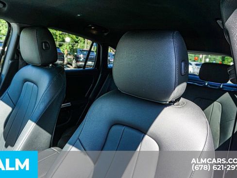 Used 2025 Mercedes-Benz GLA 250 image 18