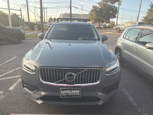 Used 2022 Volvo XC90 T6 Momentum w/ Advanced Package AWD/4WD image 2