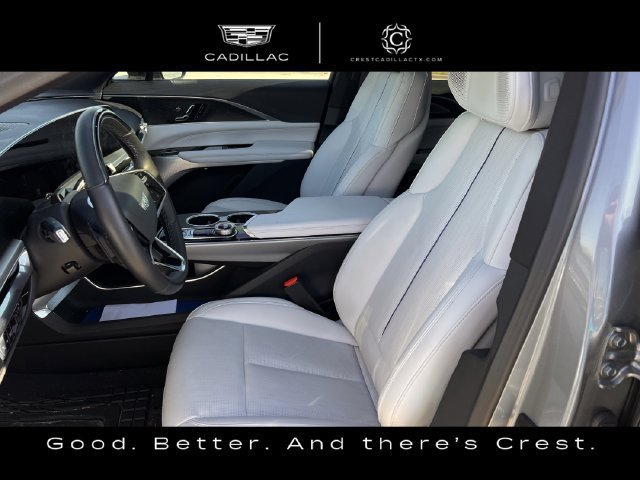 Used 2024 Cadillac Lyriq Luxury AWD/4WD image 24