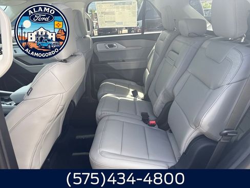 New 2025 Ford Explorer Active w/ Active Comfort Package RWD image 10