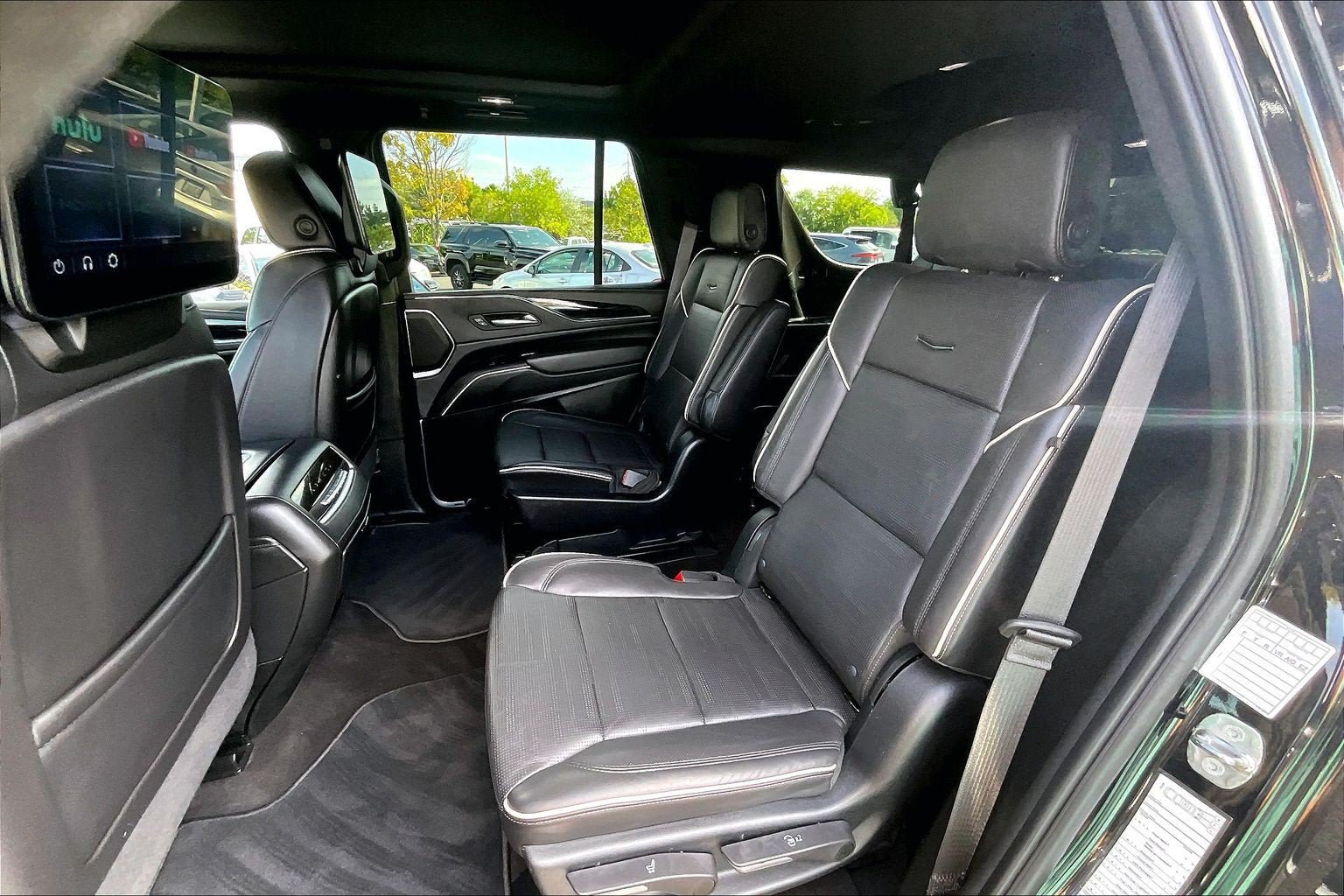 Used 2023 Cadillac Escalade Sport AWD/4WD image 24