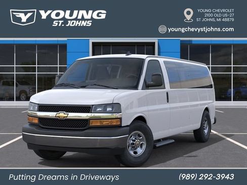 New 2026 Chevrolet Express 3500 LT w/ LT Preferred Equipment Group RWD image 6