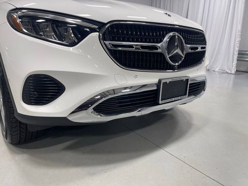 Used 2026 Mercedes-Benz GLC 300 4MATIC image 11