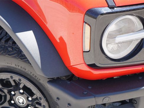 Used 2023 Ford Bronco Wildtrak AWD/4WD image 3