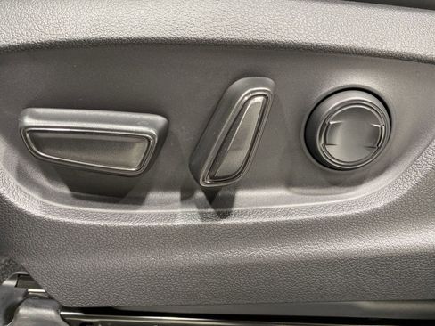 New 2026 Subaru Solterra AWD/4WD image 12