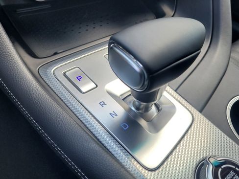 Used 2022 Genesis G70 2.0T w/ Prestige Package image 25