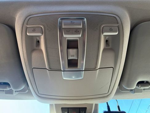 Used 2014 Mercedes-Benz GL 450 4MATIC image 37