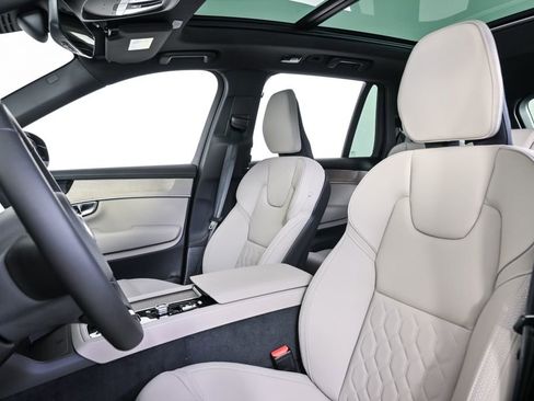 New 2026 Volvo XC90 T8 Plus w/ Protection Package image 5