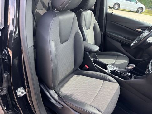 Used 2025 Buick Encore GX Preferred image 35