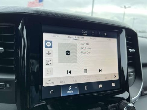 New 2026 RAM 2500 Big Horn AWD/4WD image 17