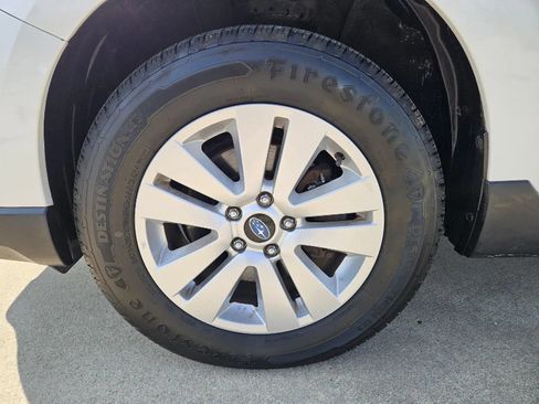 Used 2015 Subaru Outback 2.5i Premium AWD/4WD image 9