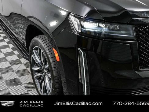 Used 2024 Cadillac Escalade ESV Sport image 40
