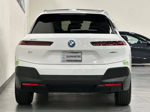 Used 2024 BMW iX xDrive50 AWD/4WD image 5
