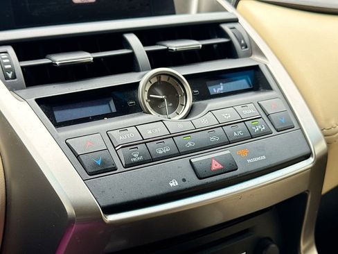 Used 2015 Lexus NX 200t FWD image 28