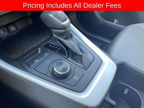 Used 2022 Toyota RAV4 XLE Premium AWD/4WD image 36