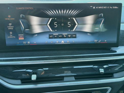 Used 2024 BMW X5 xDrive40i w/ Executive Package AWD/4WD image 35