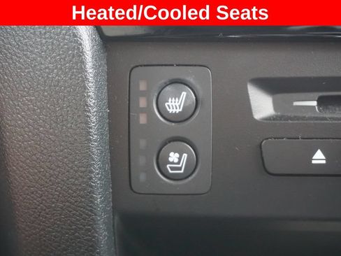 Used 2022 Honda Pilot Elite image 8