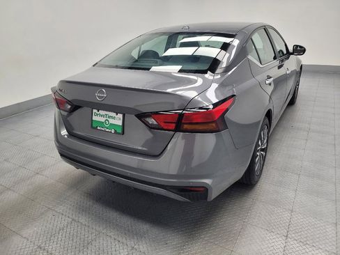 Used 2025 Nissan Altima 2.5 SV FWD image 7