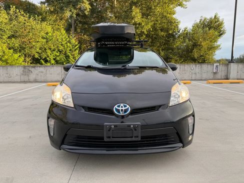 Used 2014 Toyota Prius Four FWD image 3