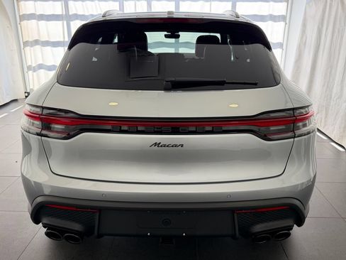 Certified 2026 Porsche Macan AWD/4WD image 8