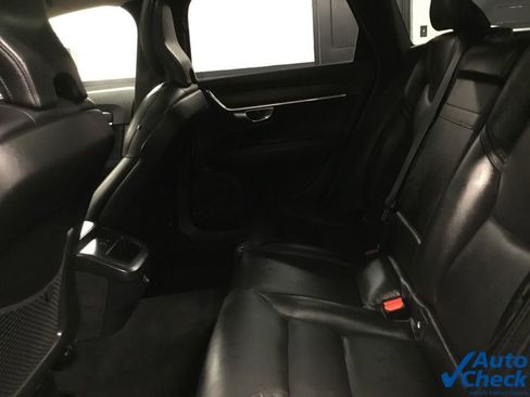 Used 2020 Volvo V90 T6 Cross Country image 29
