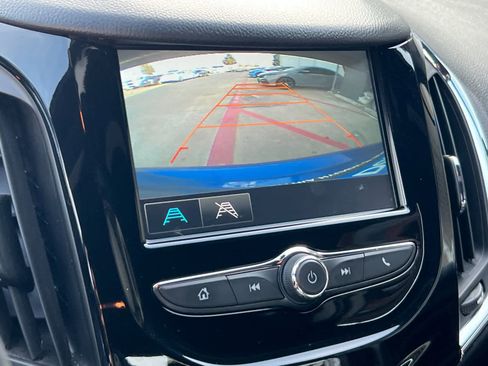 Used 2017 Chevrolet Cruze Premier w/ RS Package image 18