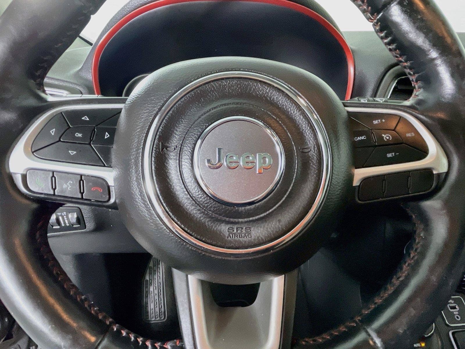 Used 2018 Jeep Compass Trailhawk w/ Cold Weather Group AWD/4WD image 15