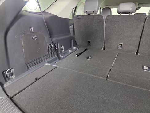 Used 2025 Ford Explorer Active w/ Active Comfort Package image 7