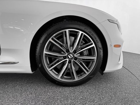 Used 2026 Bentley Continental GT image 33