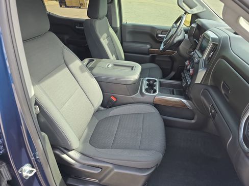 Used 2021 Chevrolet Silverado 1500 RST w/ Z71 Off-Road Package image 10