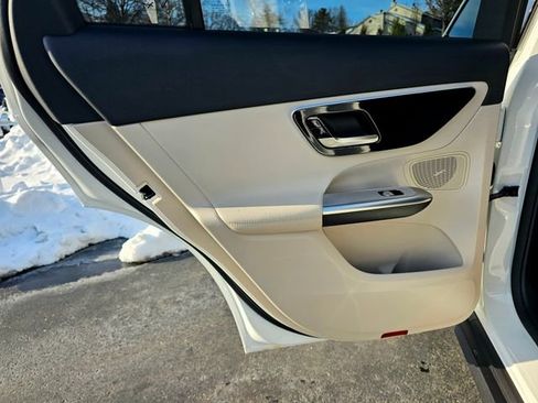 New 2026 Mercedes-Benz GLC 300 4MATIC image 23