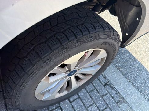 Used 2018 Ford F150 XL w/ Equipment Group 101A Mid RWD image 4
