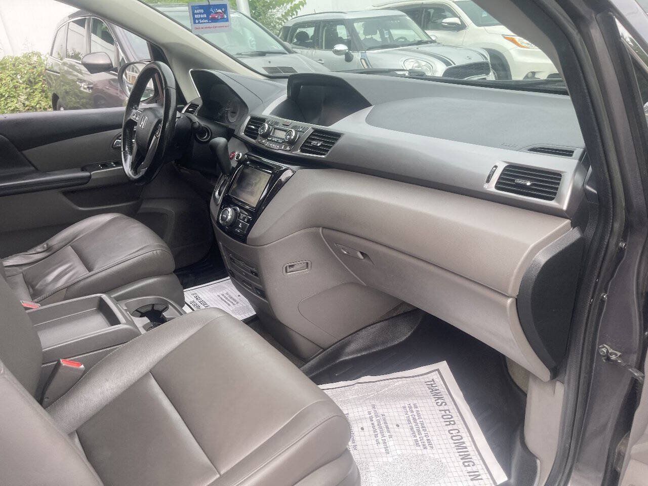 Used 2015 Honda Odyssey EX-L image 27