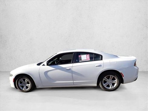 Used 2021 Dodge Charger SXT w/ Leather Interior Group image 2