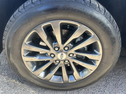Used 2020 Ford Expedition Limited RWD image 7