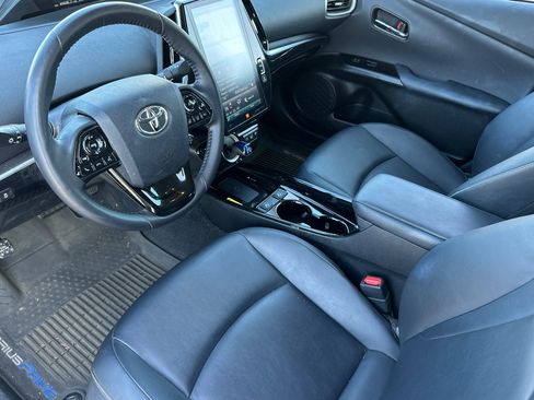 Used 2022 Toyota Prius Prime Limited image 10