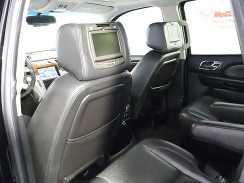 Used 2012 Cadillac Escalade Platinum AWD/4WD image 43