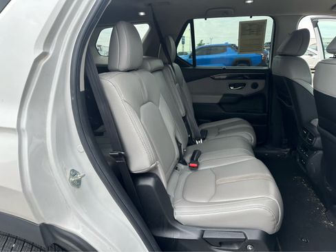 Used 2025 Honda Pilot EX-L image 20