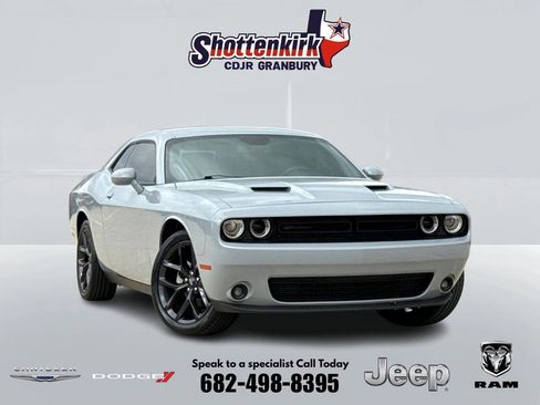 Used 2022 Dodge Challenger SXT w/ Blacktop Package image 1