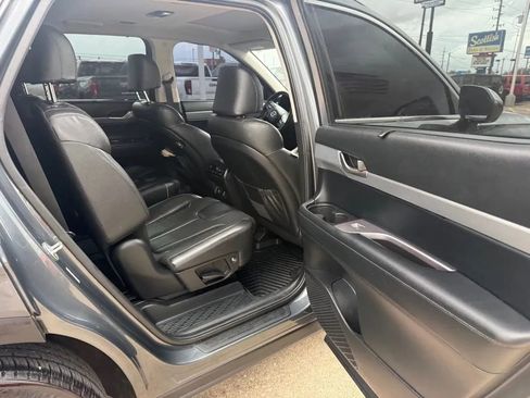 Used 2021 Hyundai Palisade SEL w/ Premium Package FWD image 9